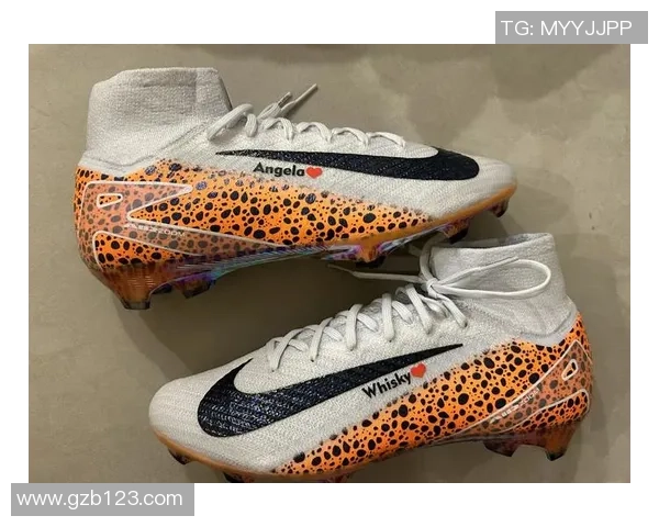 足球场上明星球员专用鞋款揭秘你不知道的球星鞋背后故事 足球场上明星球员专用鞋款揭秘你不知道的球星鞋背后故事