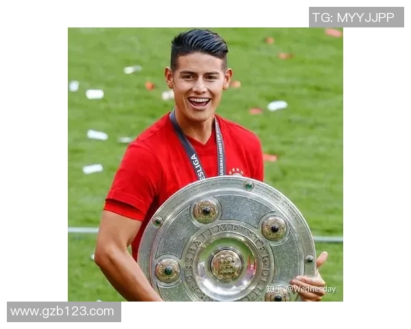 从业余到职业逆袭的半路出家足球明星成长记 从业余到职业逆袭的半路出家足球明星成长记